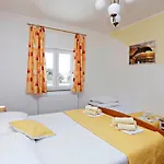 With Parking Space - 16543 Vodice