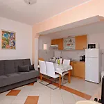 With Parking Space - 16543 Apartament Vodice