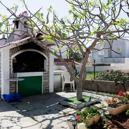 With Parking Space - 16543 Vodice