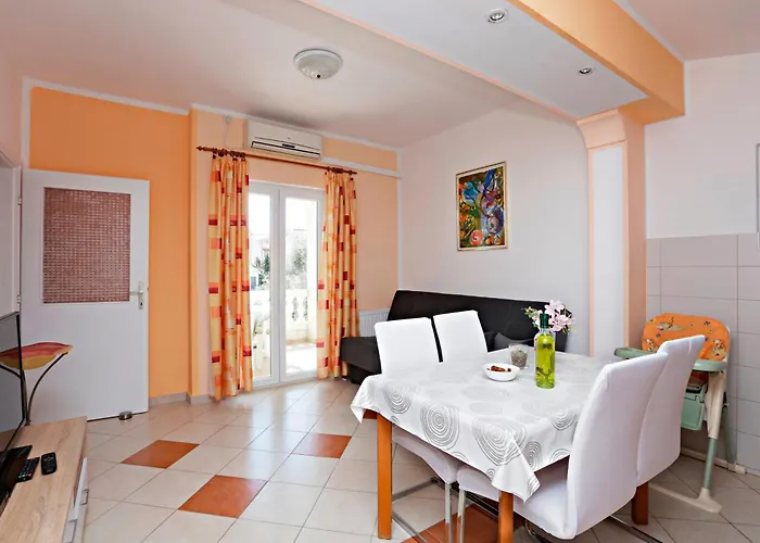 With Parking Space - 16543 Apartman