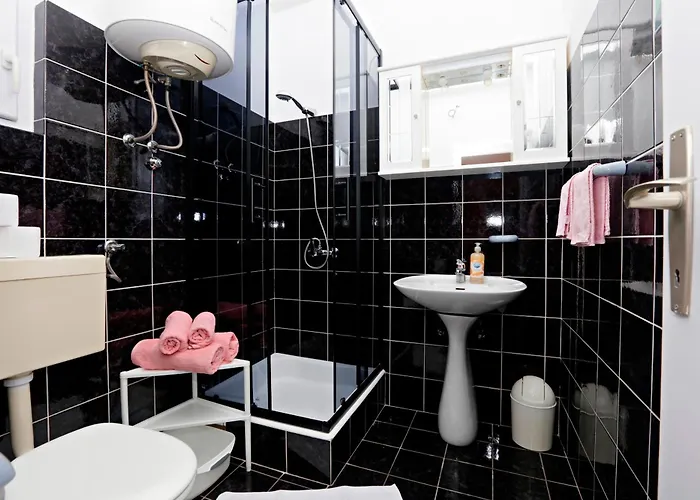 With Parking Space - 16543 * Vodice